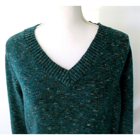 Croft & Barrow Women's Green Long Sleeve Stretch V-Neck Sweater Size Large - Picture 2 of 10